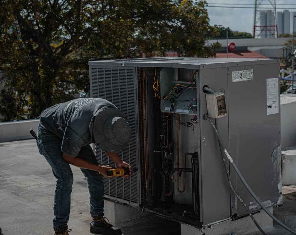 Repair vs Replace Aging AC in Herriman
